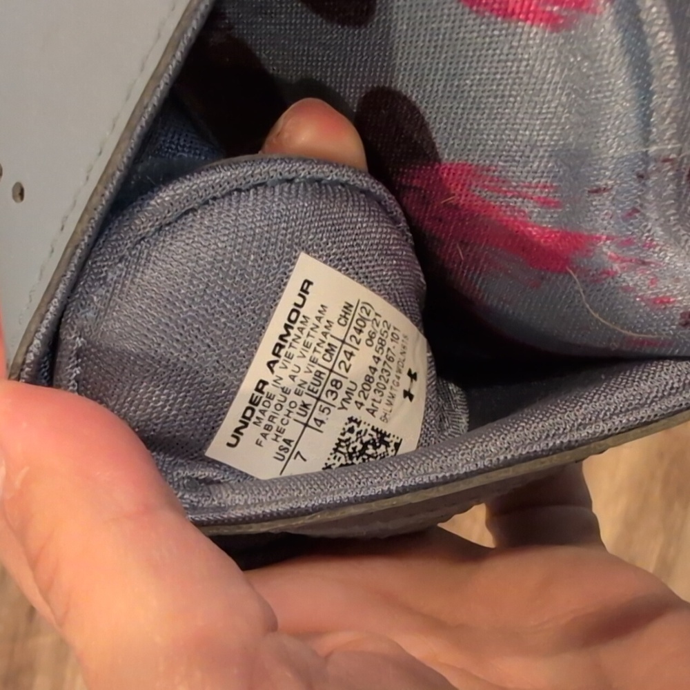 Under Armour Women's Slide Sandals - Blue and Pink Size 7 - Picture 3 of 4